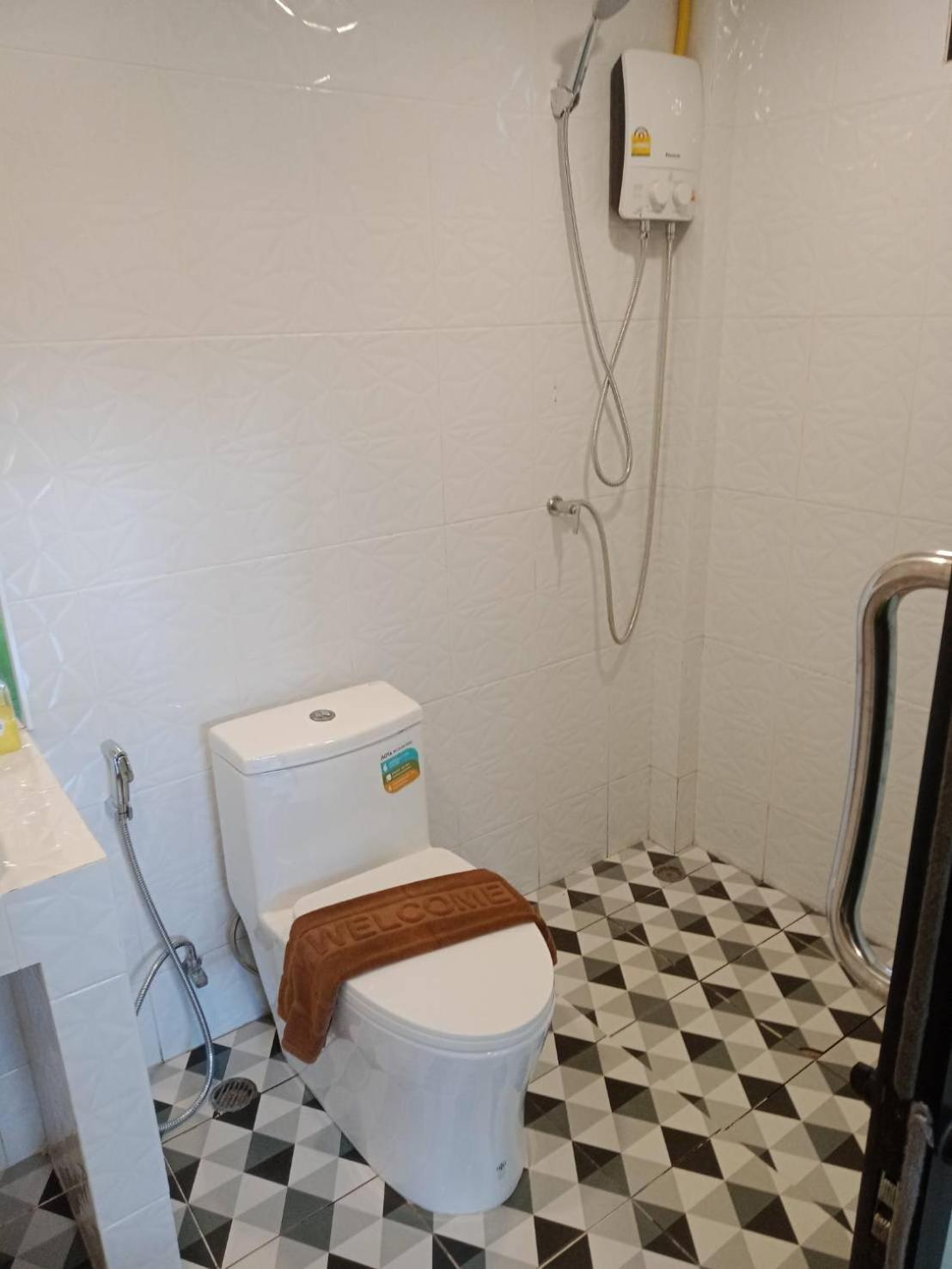 Kipbox Hotel トラン エクステリア 写真